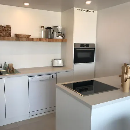 Apartment Panoramic Seaview With Free Private Garage *