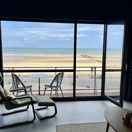 Panoramic Seaview With Free Private Garage Apartment Ostend